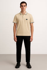 POLO BEIGE CON PLACA