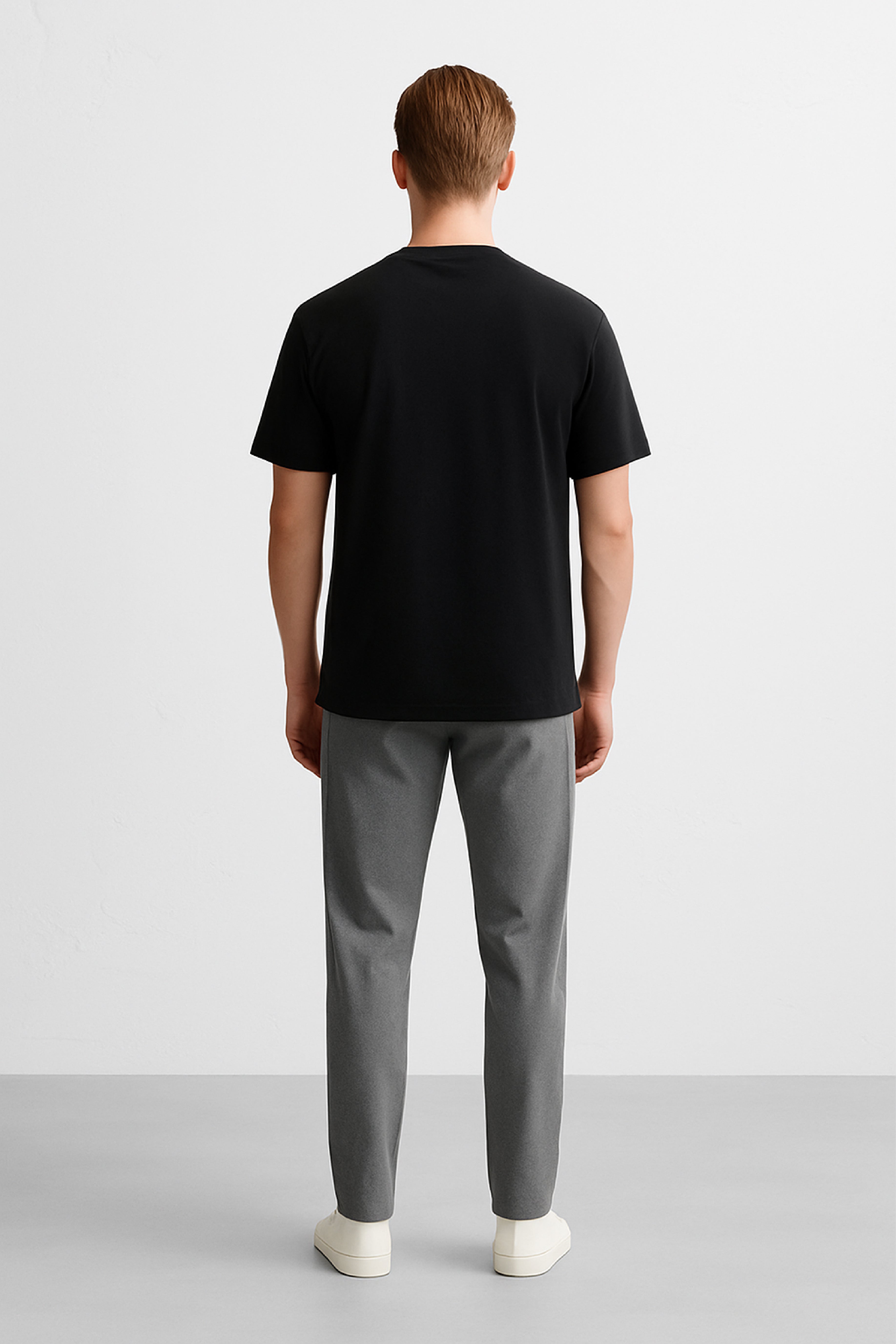 CAMISETA NEGRA MECLIER GALLERY CON LOGOTIPO