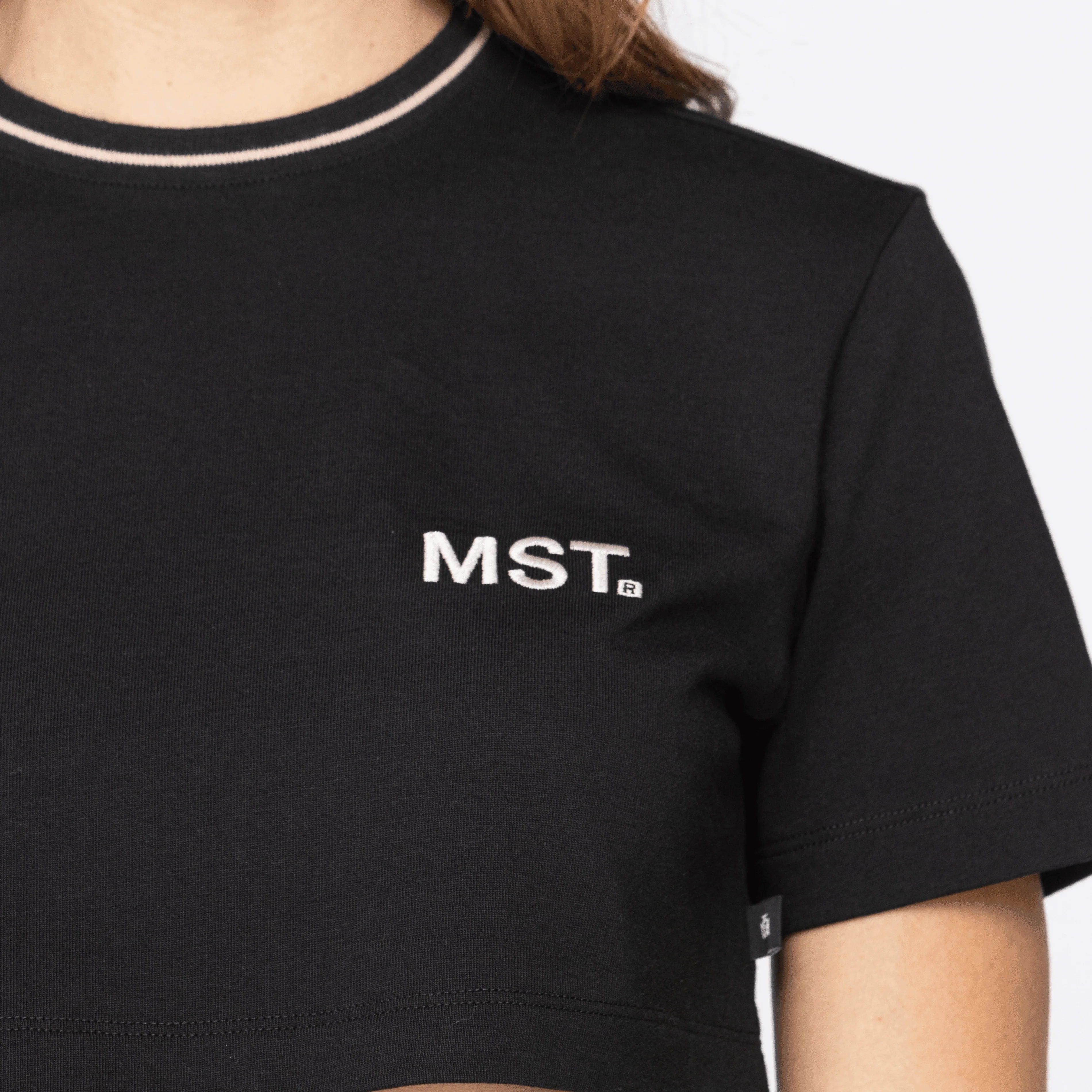 1060041224030134 ELDEN CROP TOP OVERSIZE MST BLACK