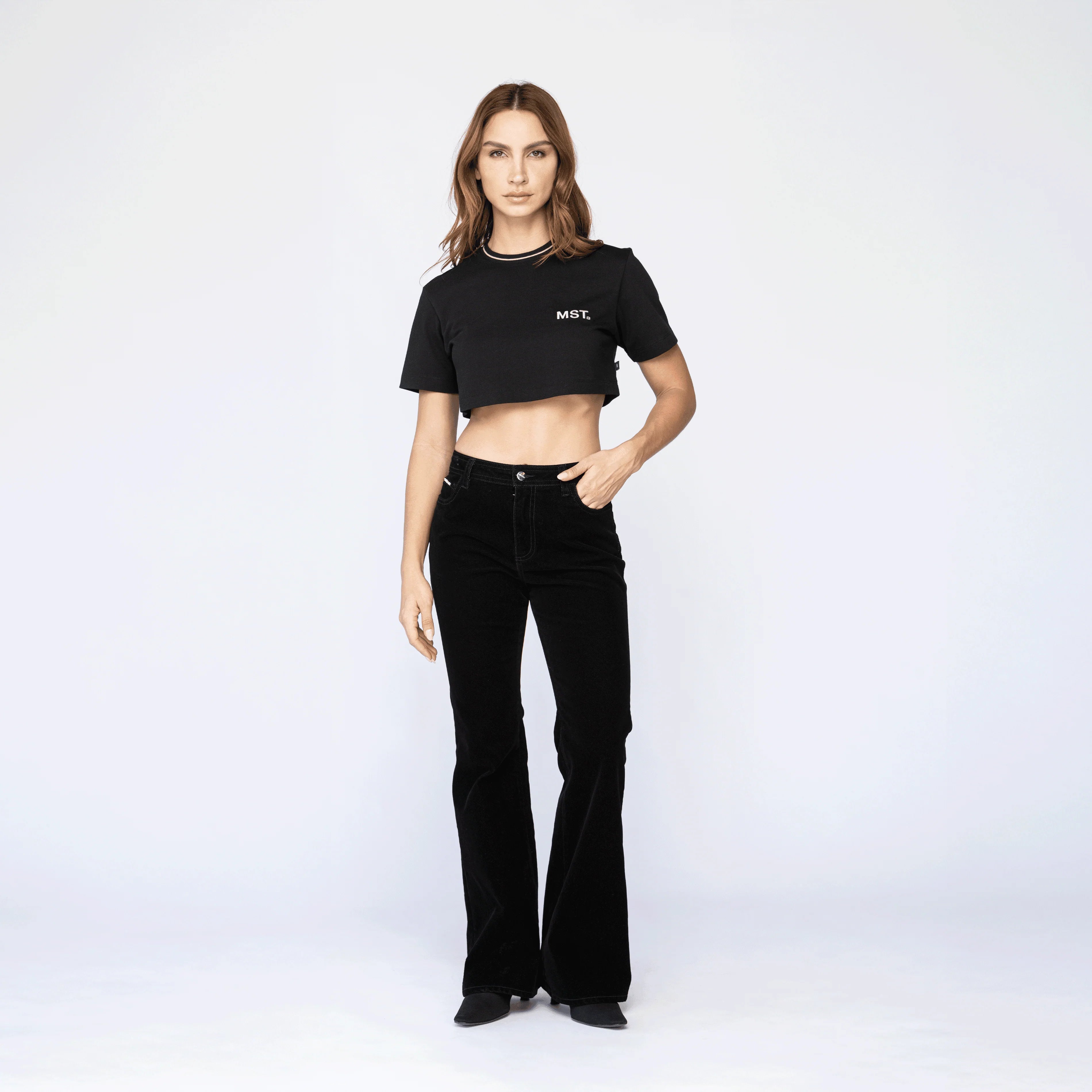 1060041224030134 ELDEN CROP TOP OVERSIZE MST BLACK