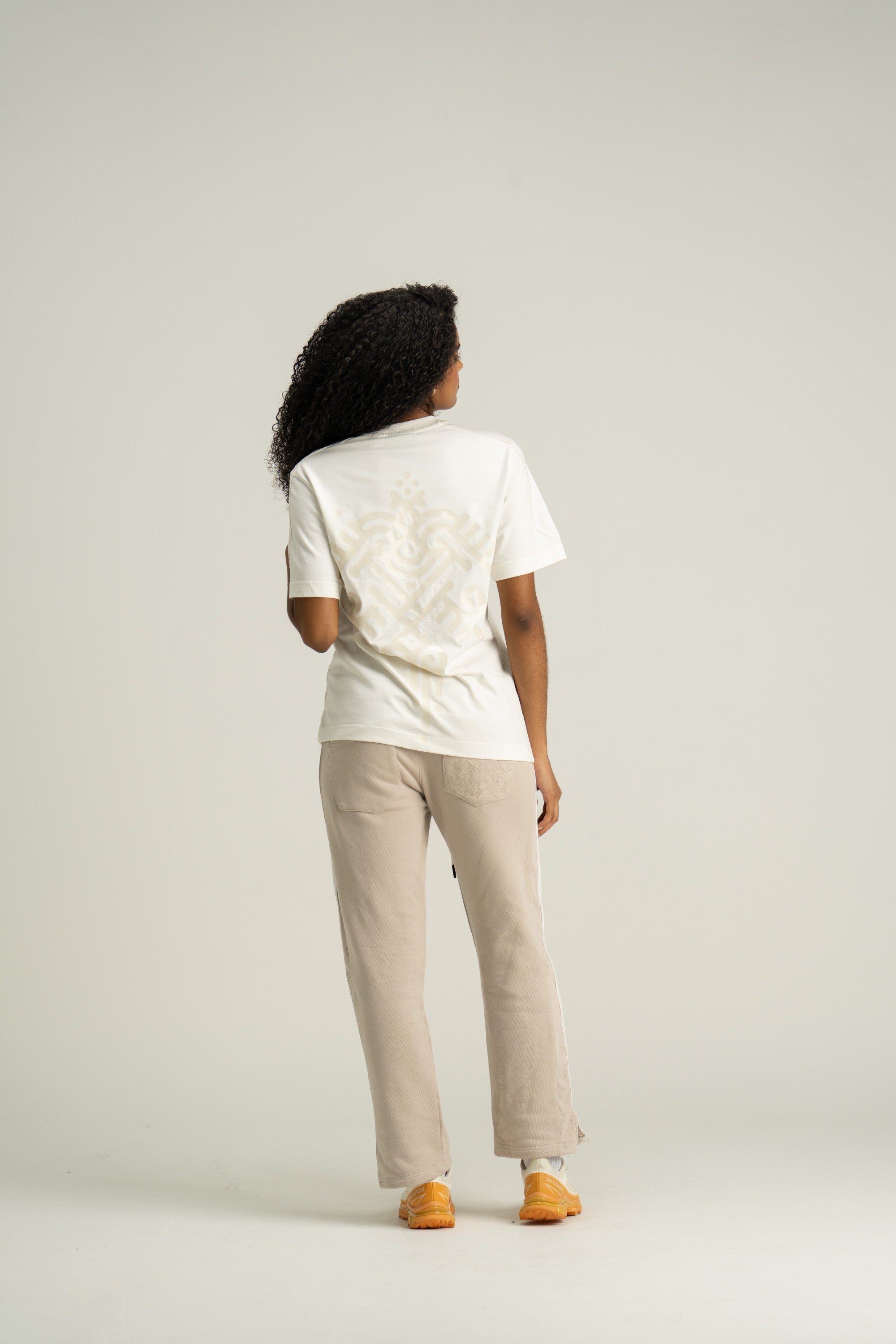 NALA T-SHIRT - AP CROWN - ANCESTRAL STREETWEAR